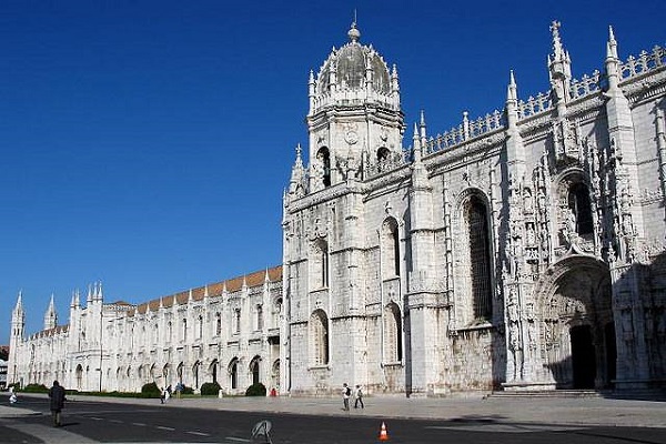 Attractions and Places to Visit in Portugal